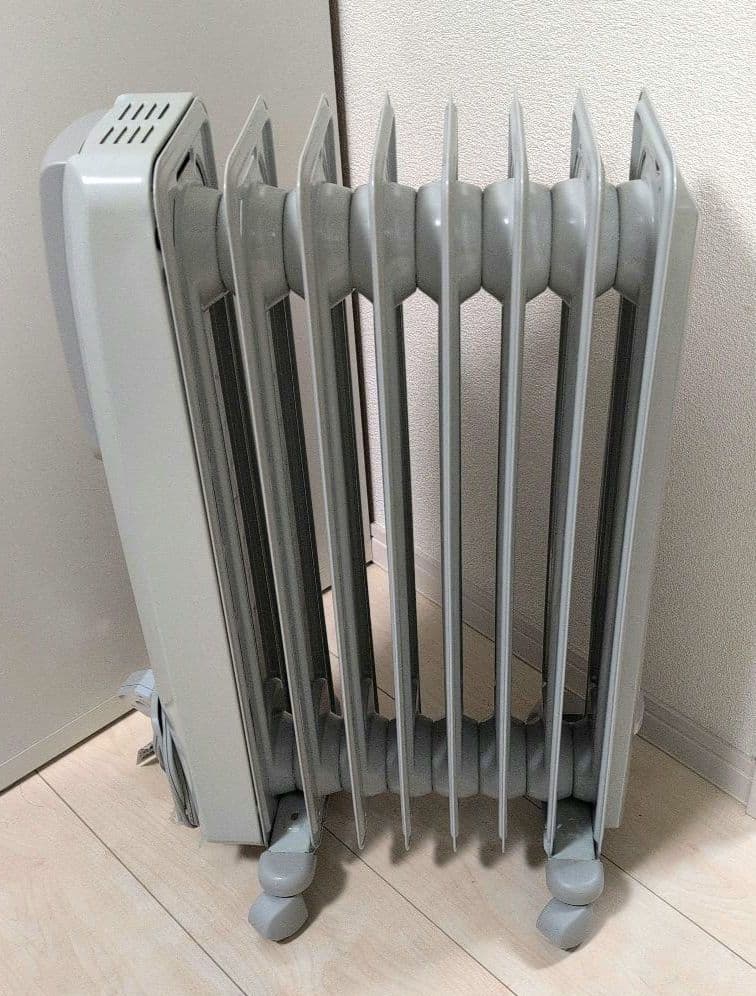 De'Longhi (デロンギ) オイルヒーター　KHD410812-GC