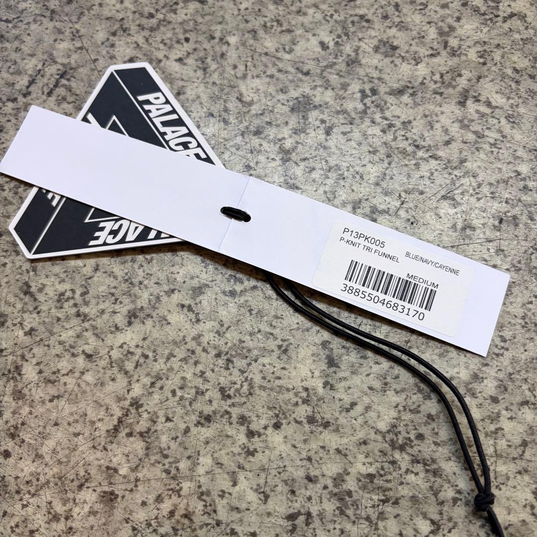 美品 タグ付 palace P-KNIT TRI FUNNEL M ブルー