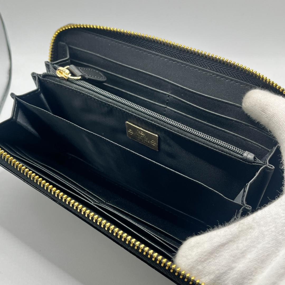 未使用 Vivienne Westwood 黒 長財布 エナメル 大人気 型押し