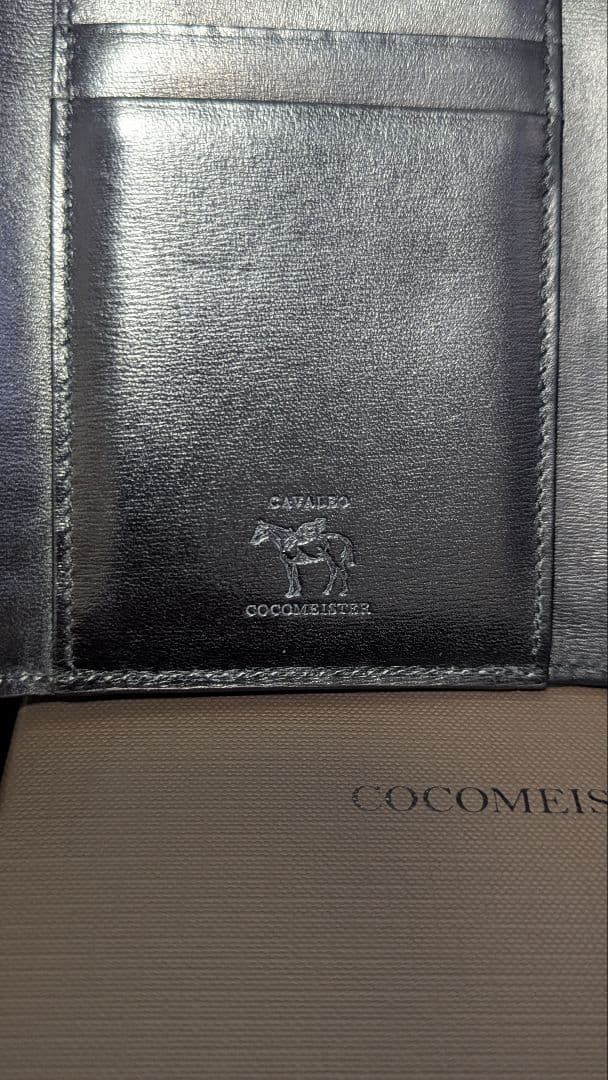 ココマイスター　 カヴァレオカンガ　三つ折り財布 ブラック