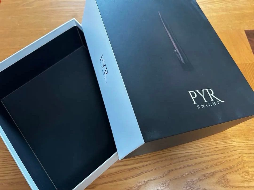 【シロ&クロ】PYR KNIGHT パイラナイト　美顔器 セット