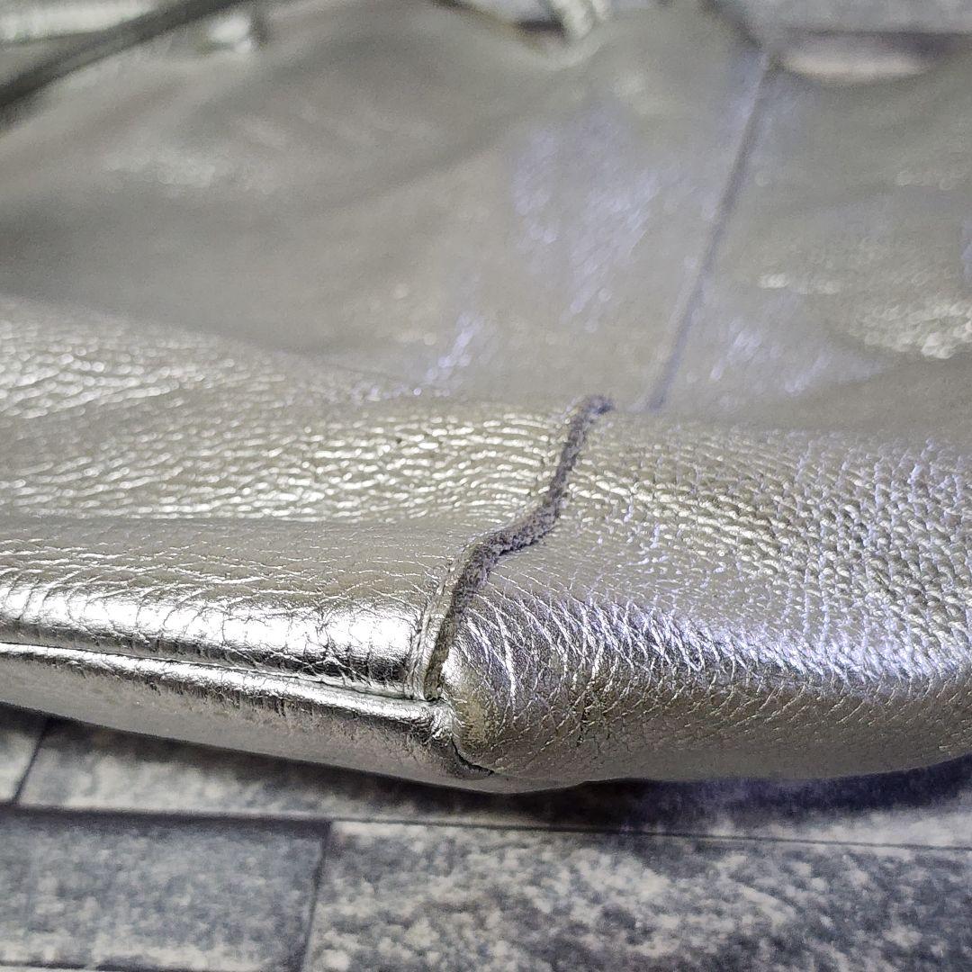 Hoaw. Whim Gazette レザー トートバッグ シルバー シャイニー