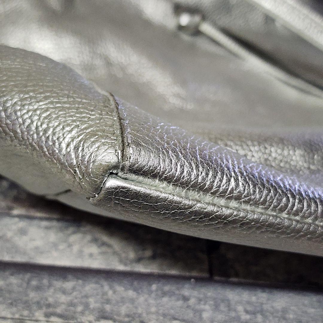 Hoaw. Whim Gazette レザー トートバッグ シルバー シャイニー