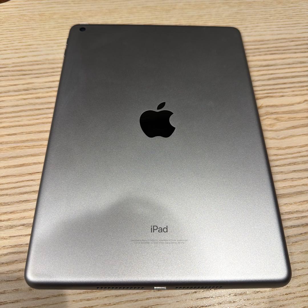 iPad 第6世代 本体 美品
