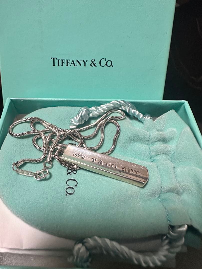 Tiffanyナローバーネックレス