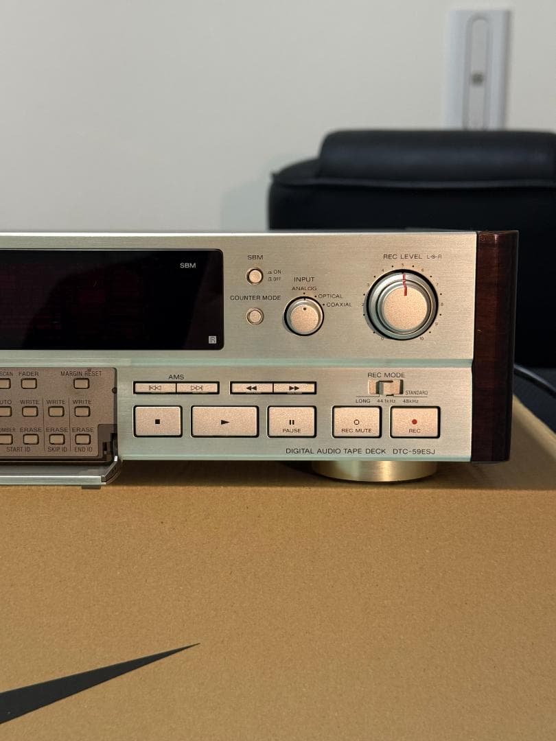 DTC-59ESJ SONY ソニー DATデッキ 現状品 送料無料