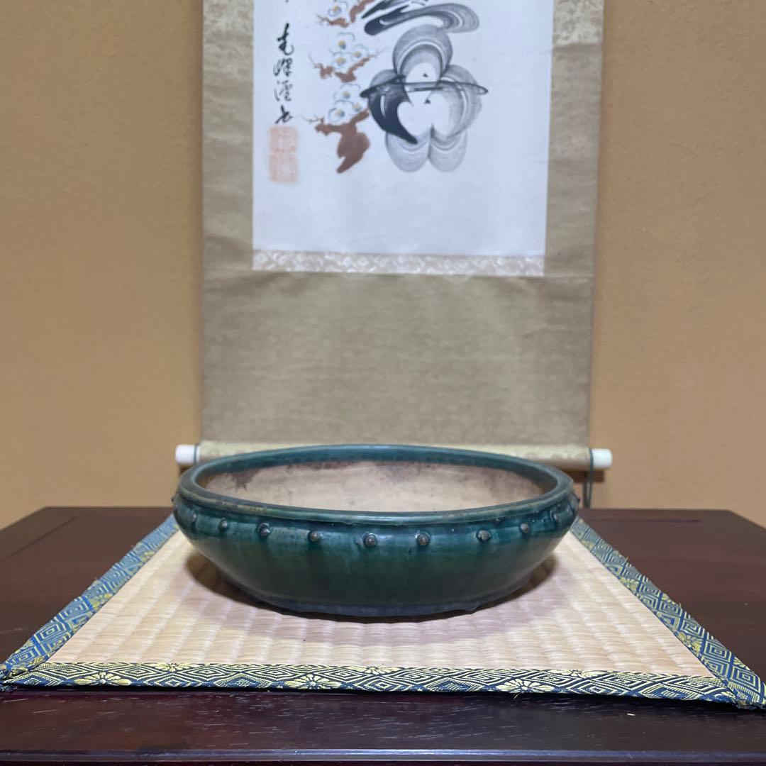 【落款あり】秀峰 鋲打外縁丸太鼓鉢 緑釉 盆栽鉢 丸型鉢 24cm