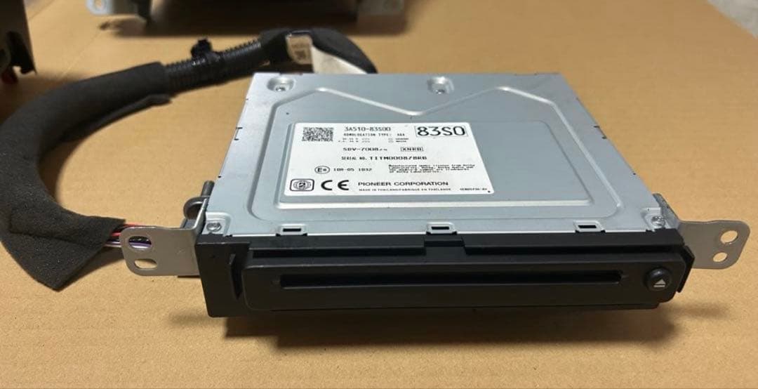 スズキ純正9インチ全方位ナビ(SOra...)