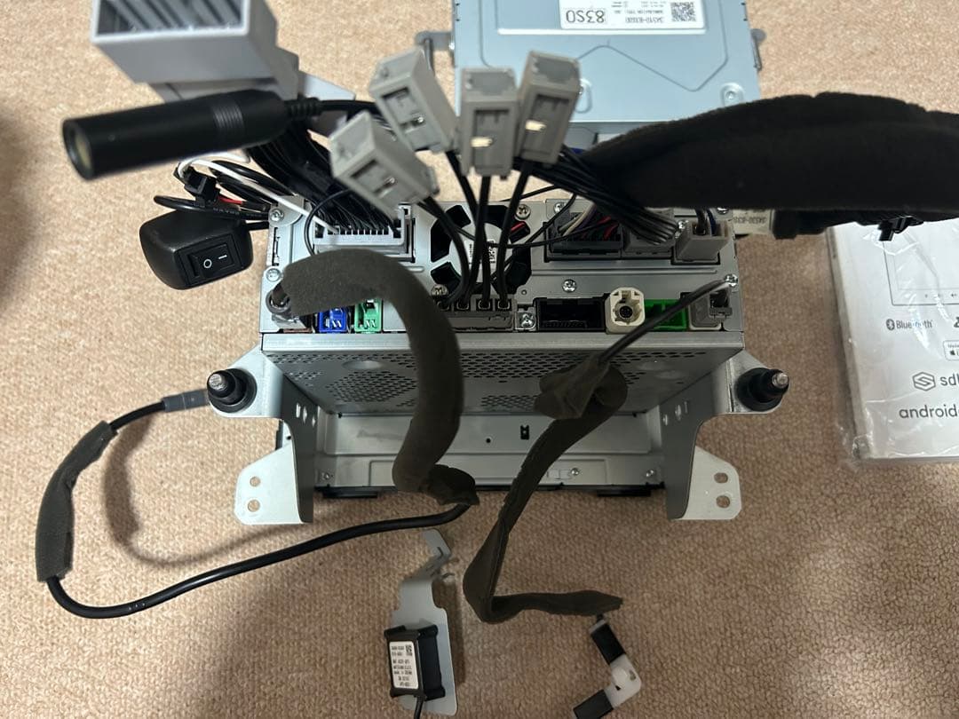 スズキ純正9インチ全方位ナビ(SOra...)