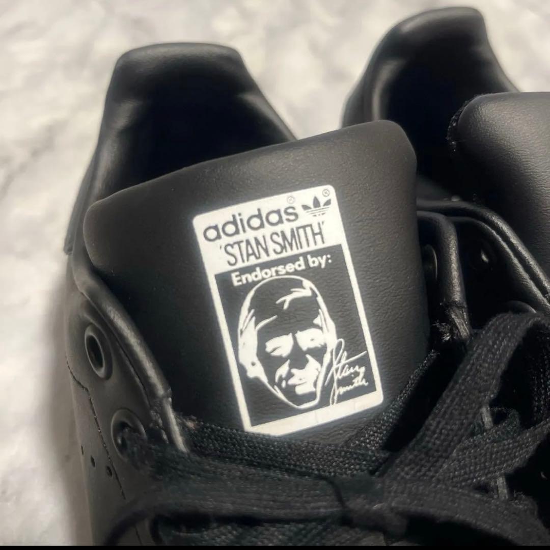 【美品】adidas アディダススタンスミス スニーカー 黒24.5