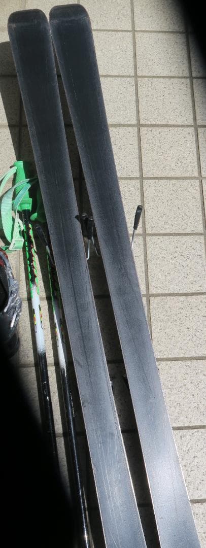 中古スキーセット2台
