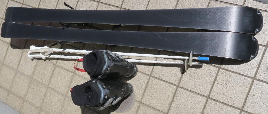 中古スキーセット2台