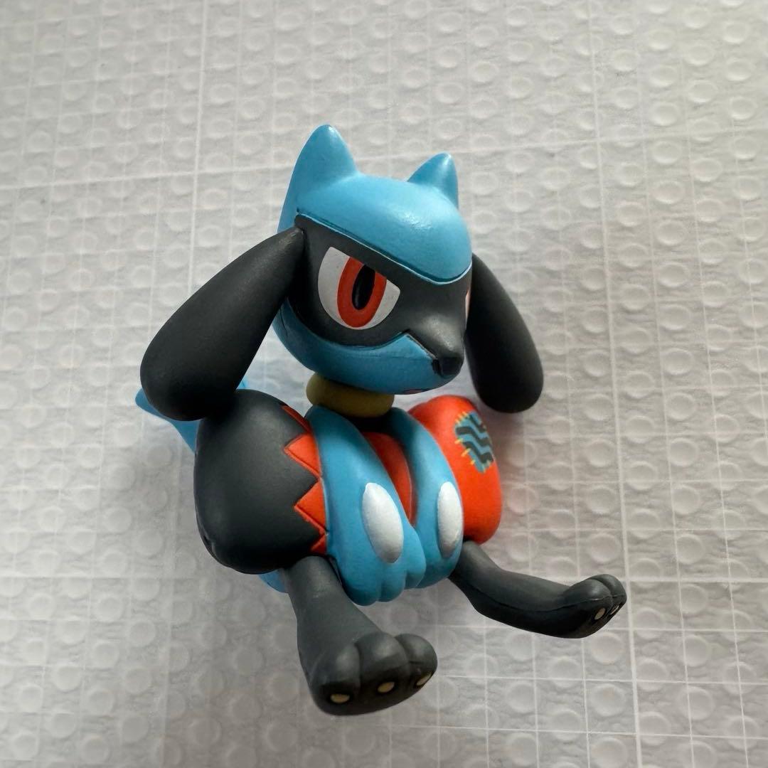 ルカリオ　ヒードラン　グレイシア　ポケモン　エフェクティブキーホルダー