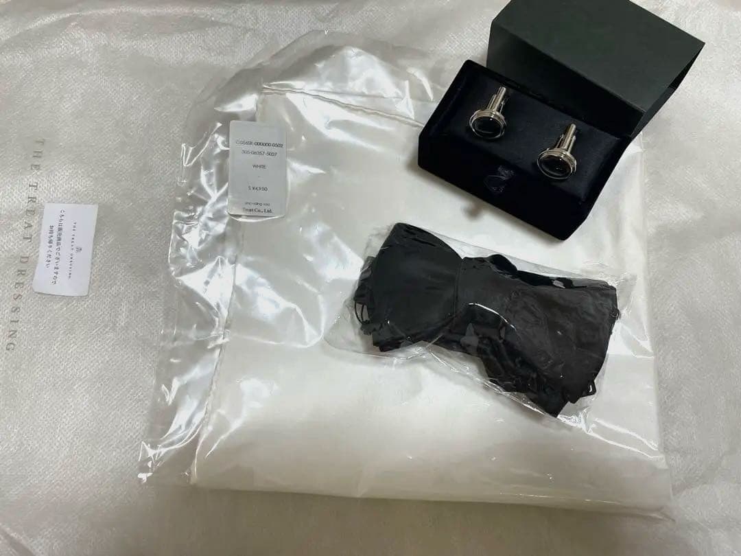 トリートドレッシング　新郎　蝶ネクタイ　カフス　チーフ　小物