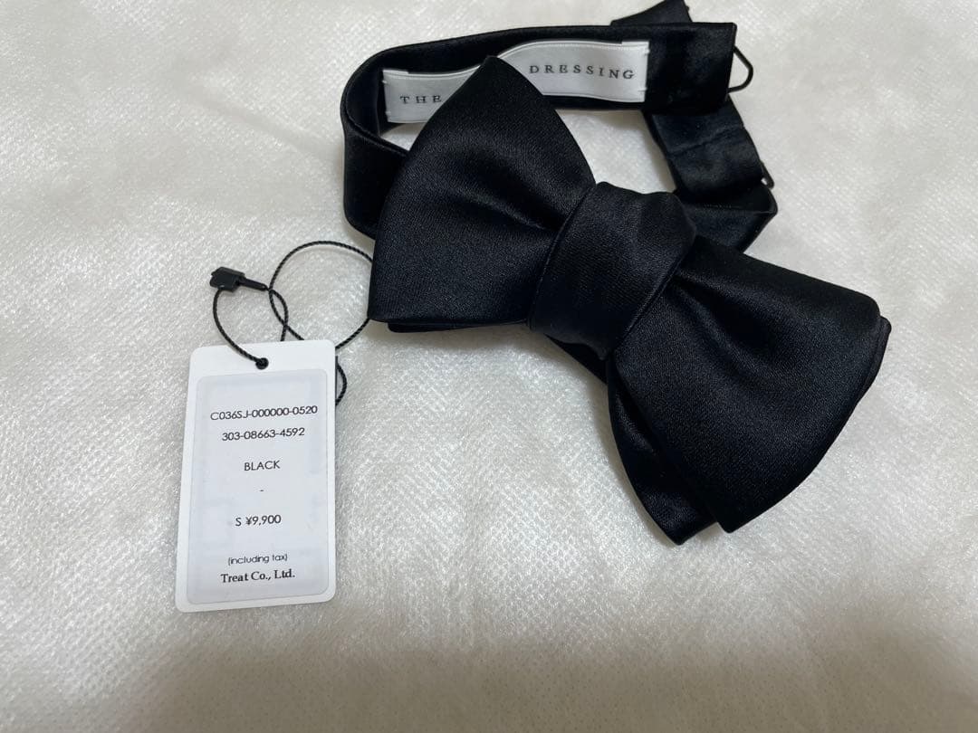 トリートドレッシング　新郎　蝶ネクタイ　カフス　チーフ　小物