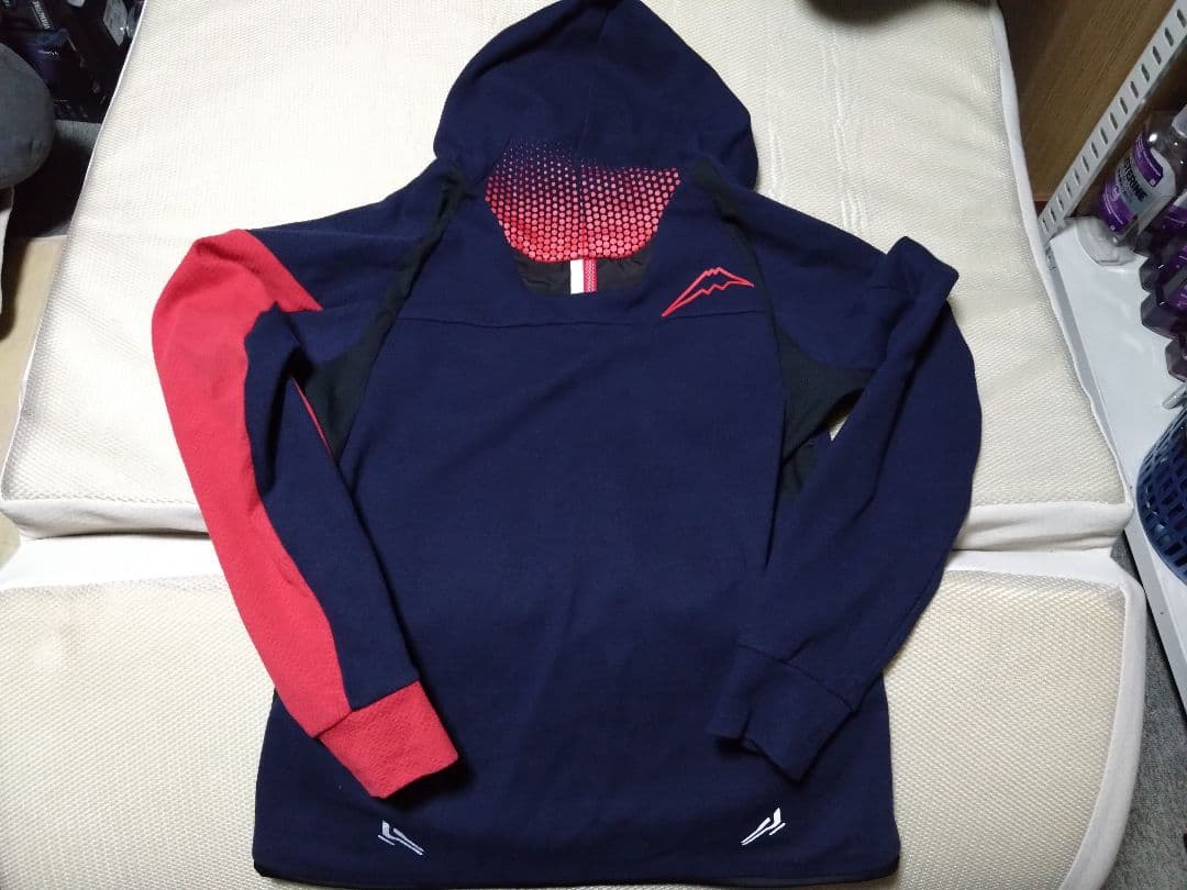 クシタニ レブロフーディK-1356 LL