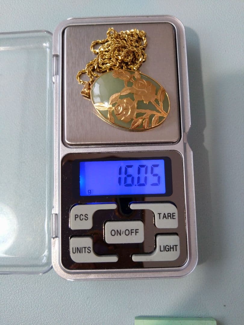 ままんれーぬ様 14K翡翠 ペンダントネックレス薔薇彫刻