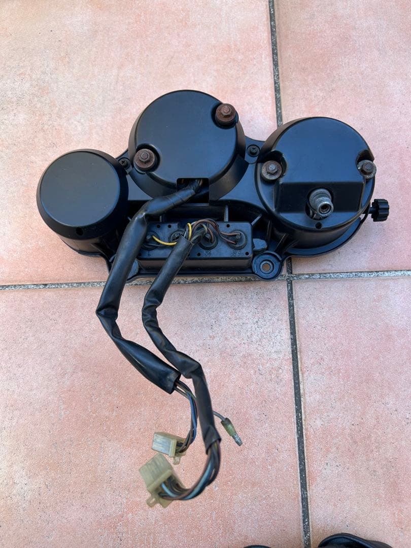 y*y様 ヤマハ　RZR250 RZ250R 純正メーター　半年前まで使っていま