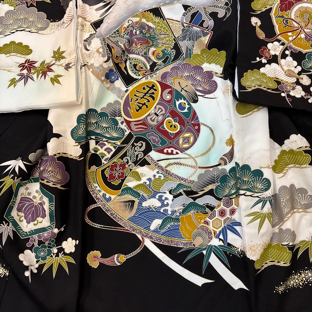 新品「即決価格」正絹産着祝着京友禅豪華刺繍、金彩仕様、特選大鷹と祝色紙宝小槌文