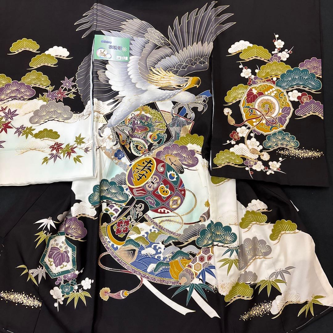 新品「即決価格」正絹産着祝着京友禅豪華刺繍、金彩仕様、特選大鷹と祝色紙宝小槌文