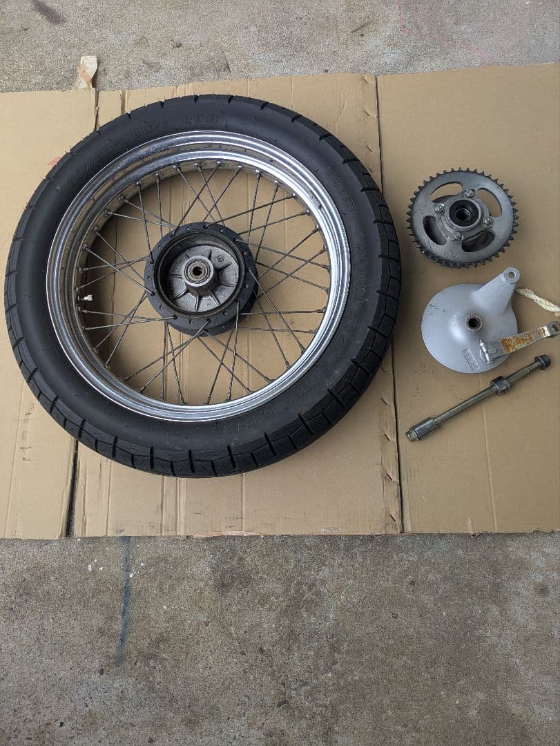 グラストラッカー　ビッグボーイ　リアホイール