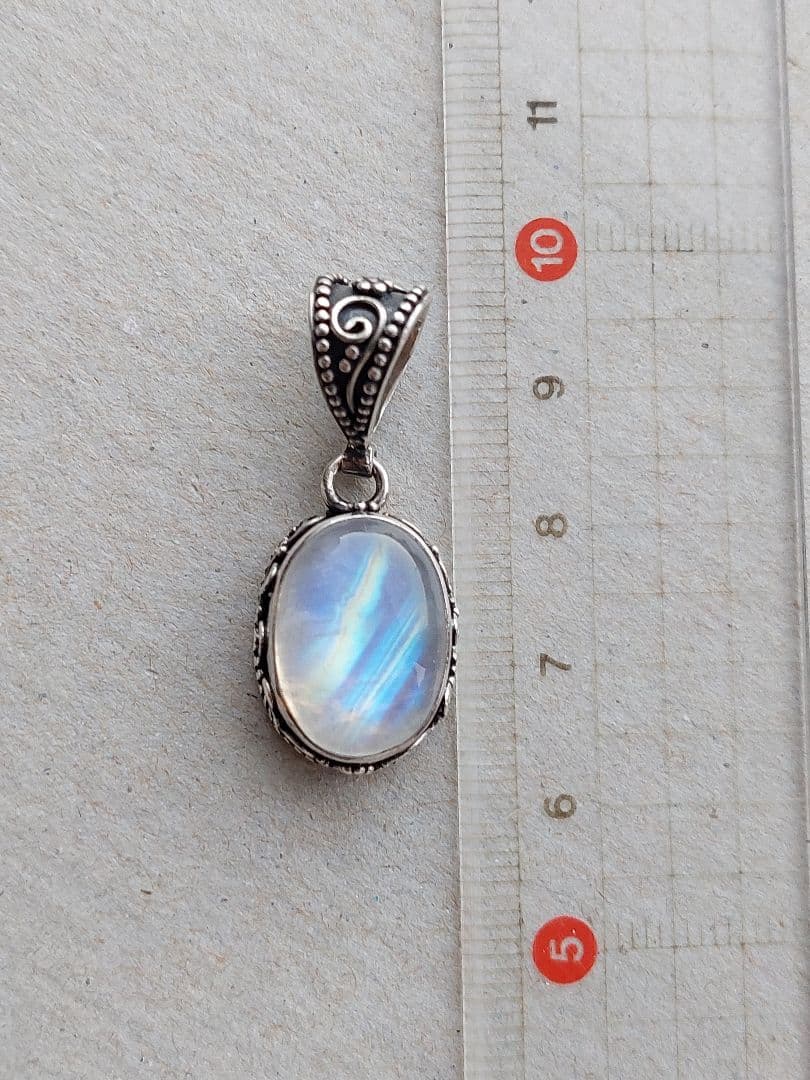 アンティークジュエリー◇ブルームーンストーンのネックレストップ