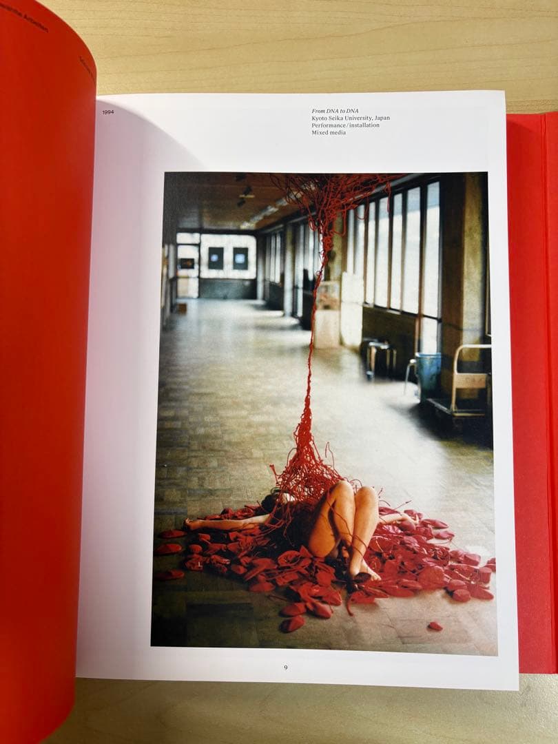 アート・デザイン・音楽 Chiharu Shiota Unter der Haut