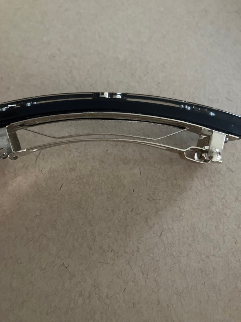 CHANEL:バレッタ　黒色　ココマーク