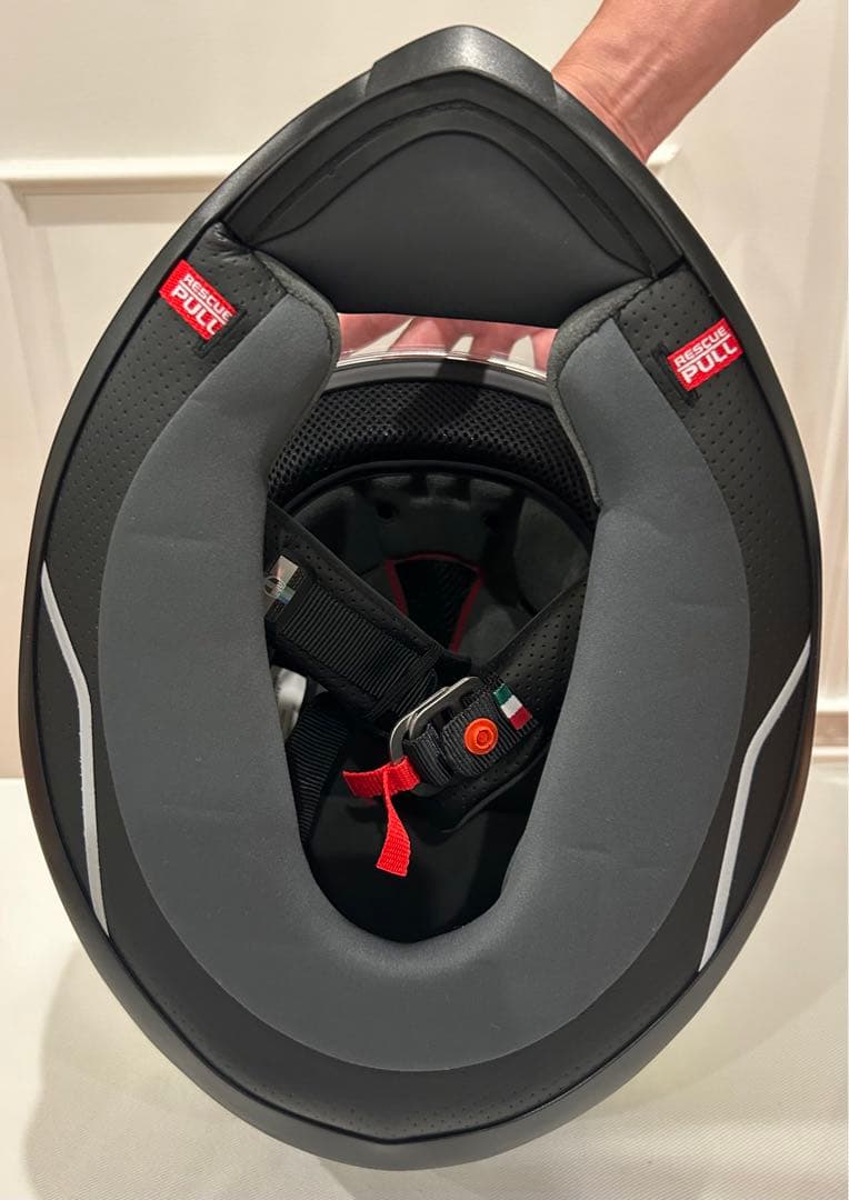 【早いもの勝ち！】 AGV VR46 フルフェイスヘルメット