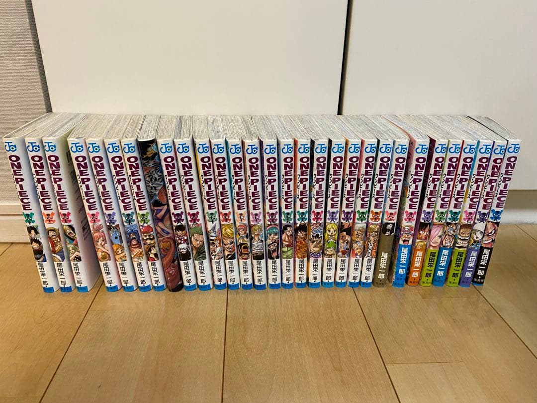 ワンピース　全巻（初版多数）1〜112巻　関連本　映画パンフレット　計128冊