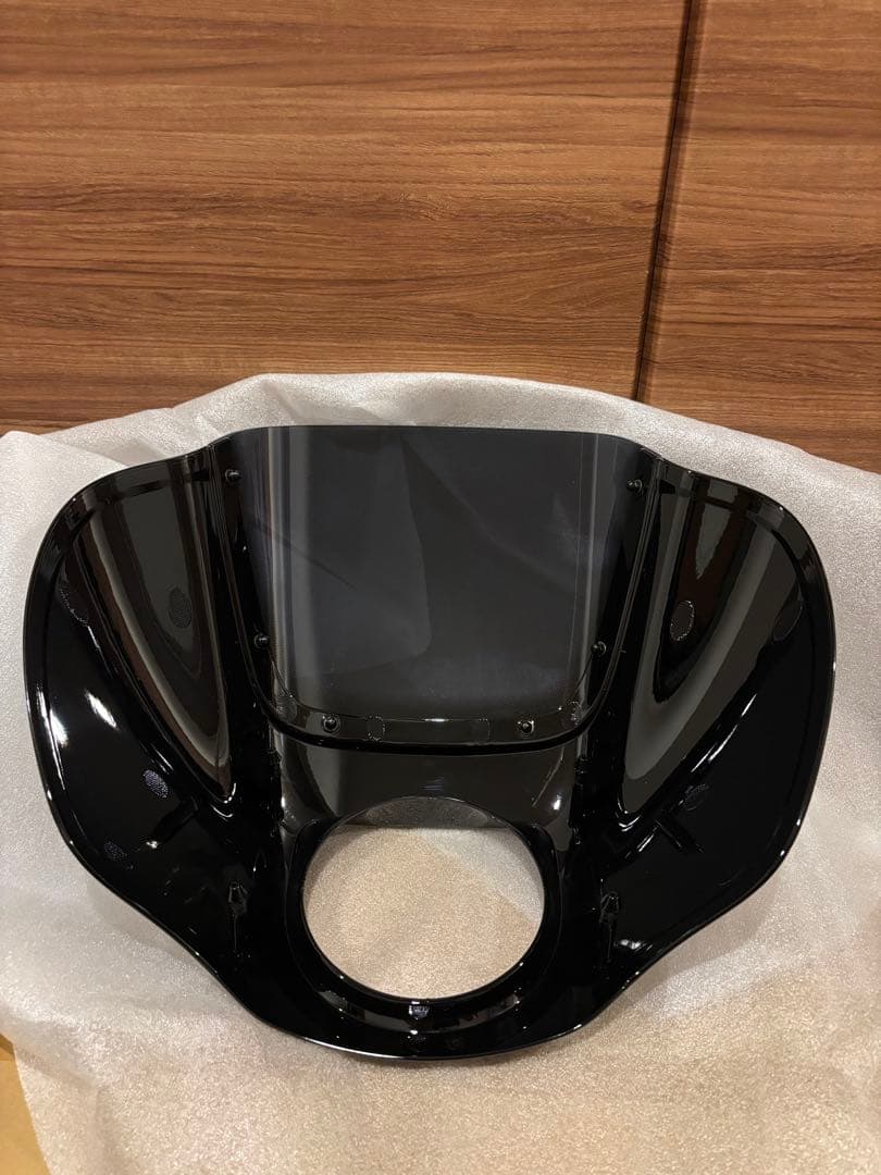 ハーレー純正 M8ソフテイル用 クォーターフェアリング ブラケット付き