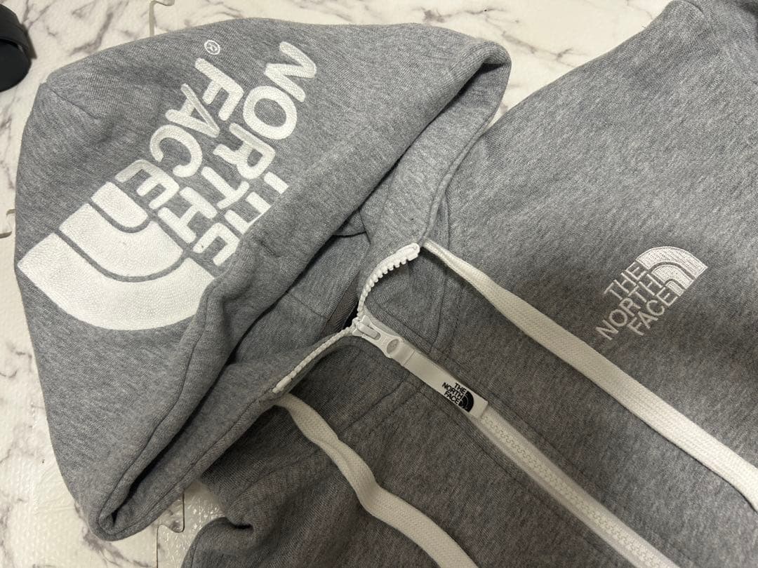 ♡お値下げ♡THE NORTH FACE パーカー　Lサイズ