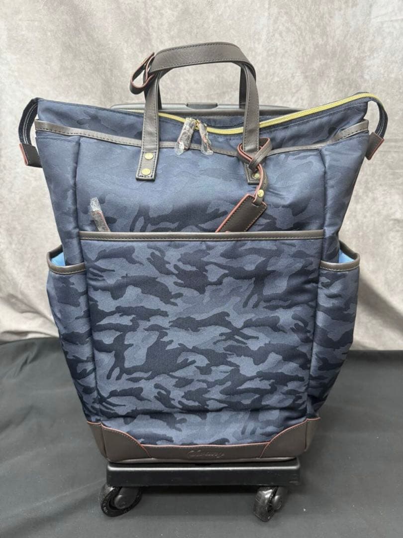 新品 スワニー 迷彩柄 キャリーケース 車輪ストッパー付