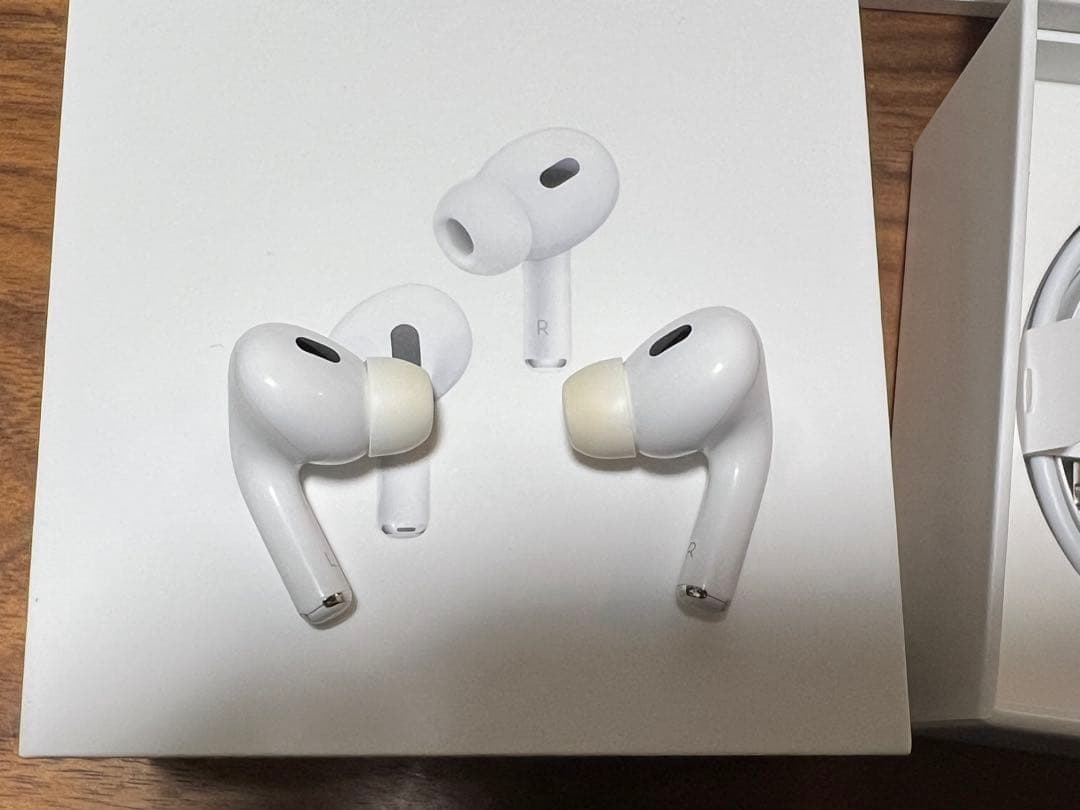 AirPods pro 2 lightning 付属品完備