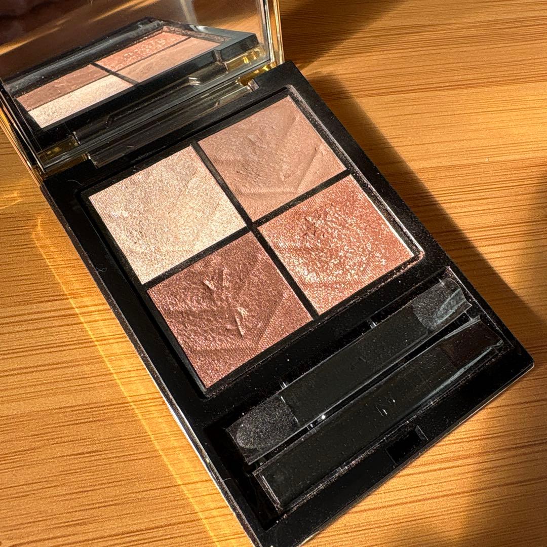 イヴサンローラン クチュールミニクラッチ 025 アイシャドウ　コレクター