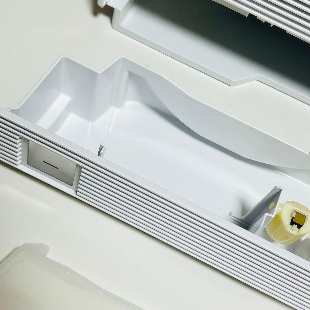 【ほぼ未使用】Panasonic 衣類乾燥除湿機 F-YZVXJ60-W