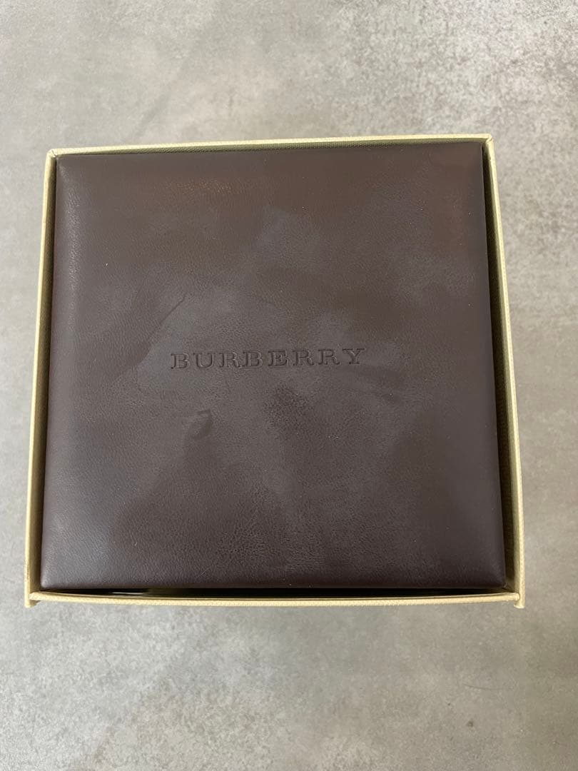 BURBERRY アナログ腕時計 ブラック/ホワイト　不動品