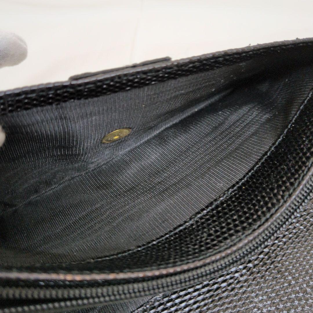 しろくまさん✿サルバトーレフェラガモカーフ型押し ヴァラ長財布美品✿