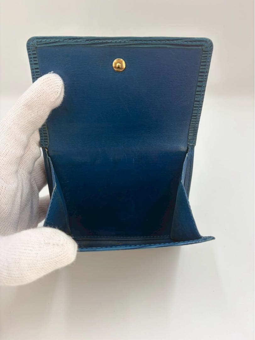 Louis Vuitton エピ　ポルトモネ　ビエカルト　ブルー