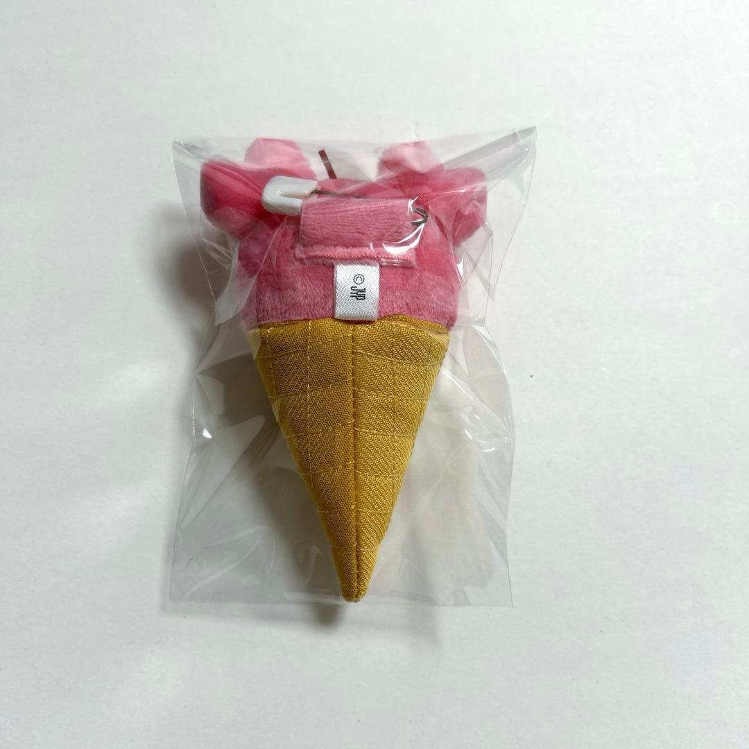 TWICE モモ モブリー BABY LOVELYS アイスぬいぐるみバッチ