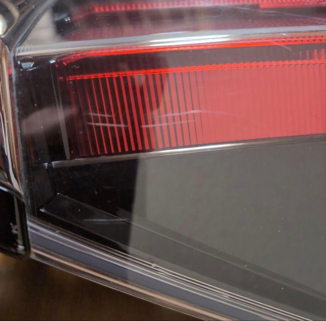 80 ヴォクシー ノア　エスクァイア　純正　左右後期テール