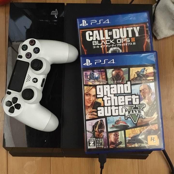 プレステ4 本体  GTA5  COD