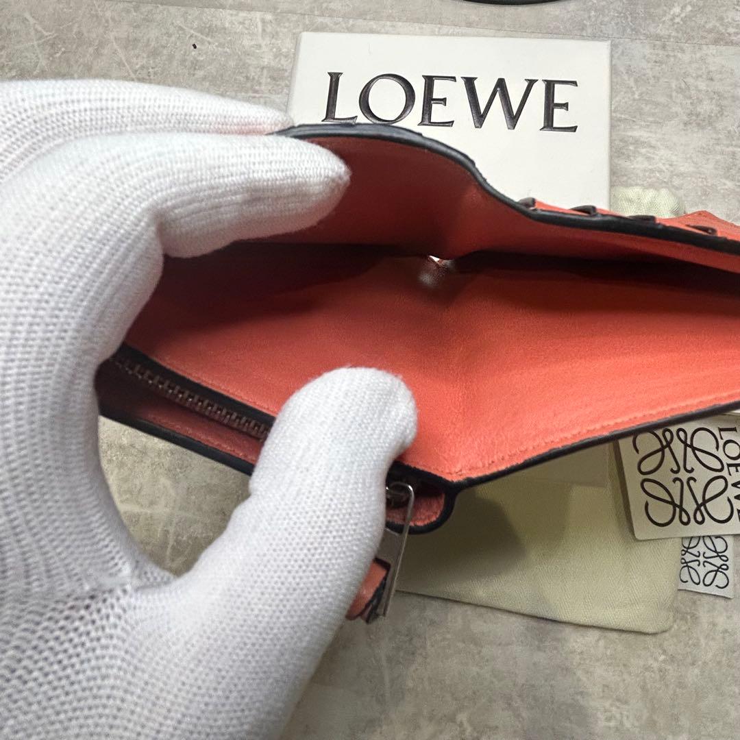 美品✨LOEWE アナグラム 二つ折り財布 ベージュ
