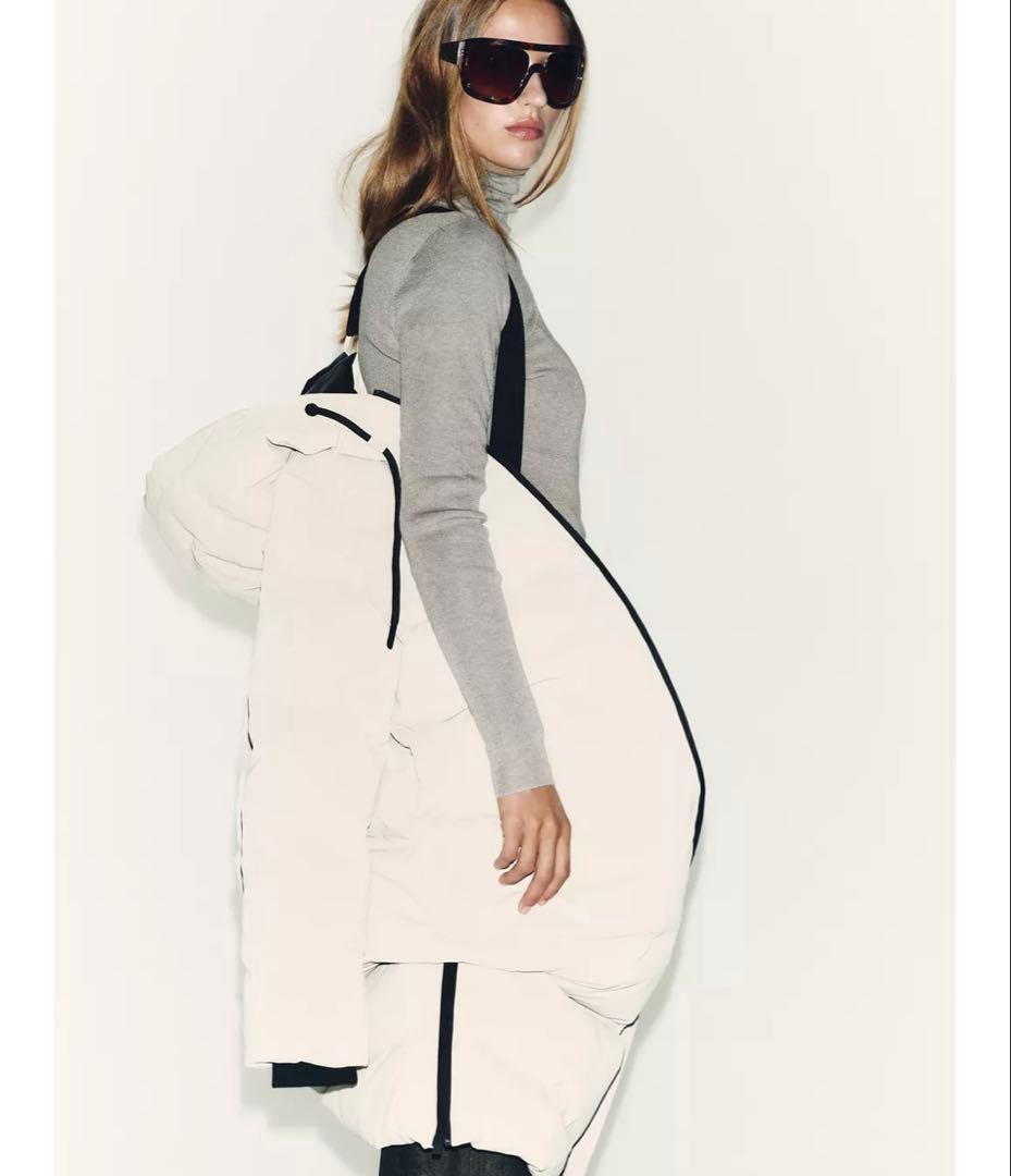 ZARA ロング丈のゴム引きフード付き防風アノラック