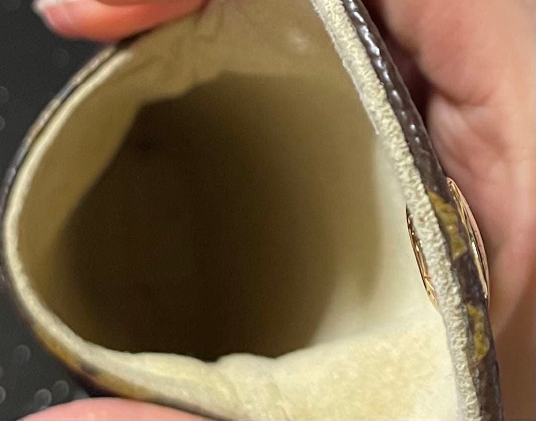 ルイヴィトン　LOUIS VITTON モノグラム　携帯ケース　お値下げしました