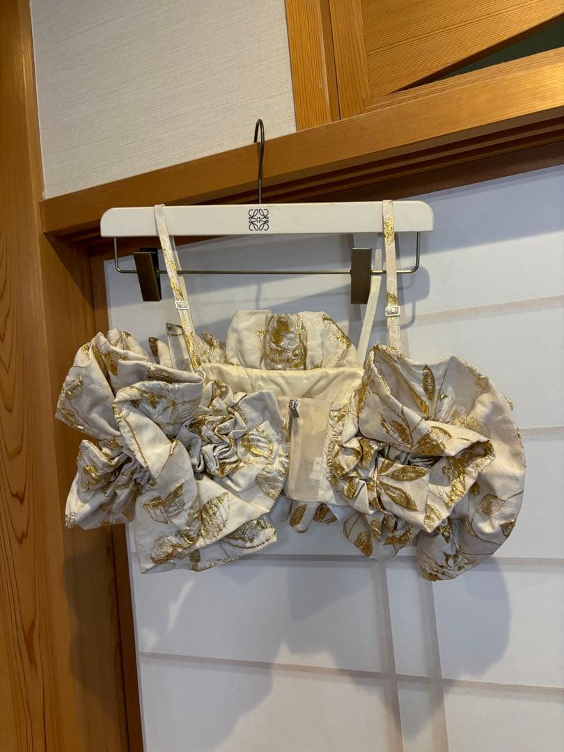 Viviano フリルビスチェ ホワイト・ゴールド ヴィヴィアーノ