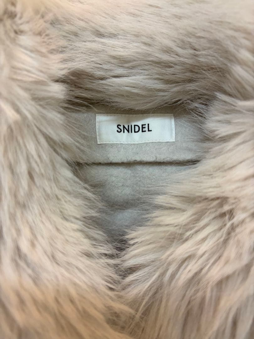 SNIDEL スナイデル ファー付きミドルケープコート