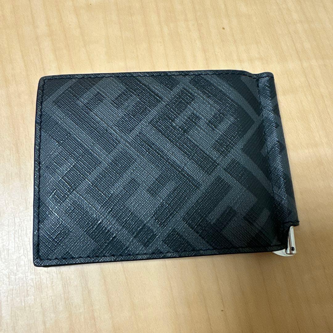 FENDI フェンディ　マネークリップ　ズッカ　ダイアゴナル　イエローライン