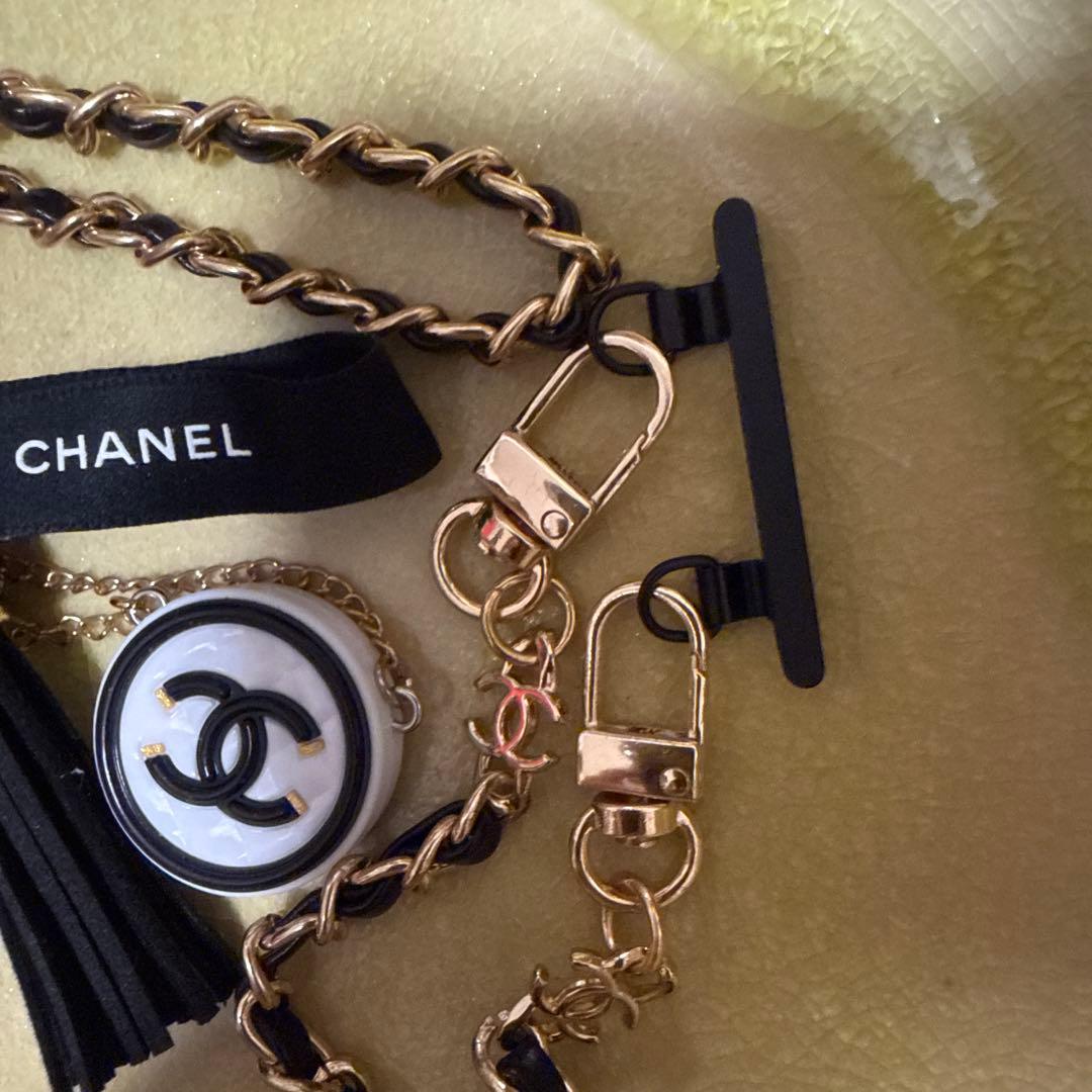 15000円 にします！CHANEL タッセル付き携帯ストラップ新品！
