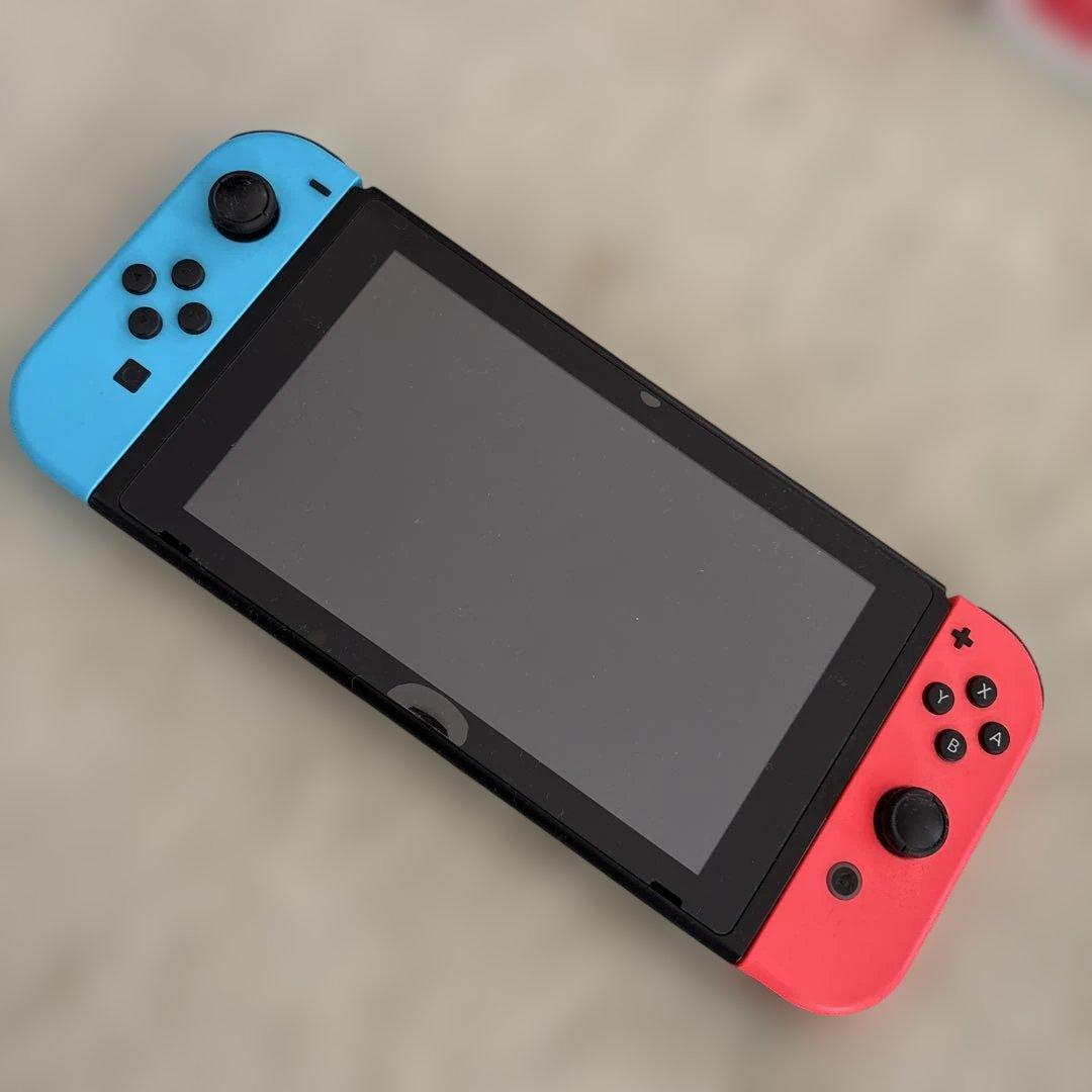 Nintendo Switch 本体【Joy-Conはジャンク】社外コントローラ